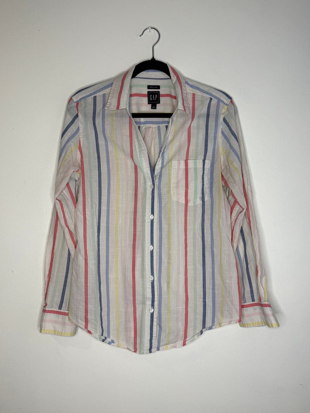 GAP Multicolored Stripe Button Down Size Large